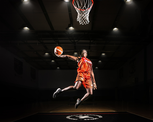 场上充满活 场上充满活